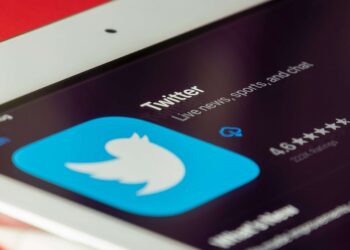 Advertising on Twitter